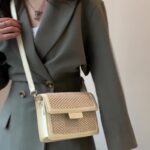 Flet tasker I læder